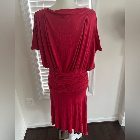 NWT Marciano draped asymmetrical hem midi dress Large - Picture 2 of 9
